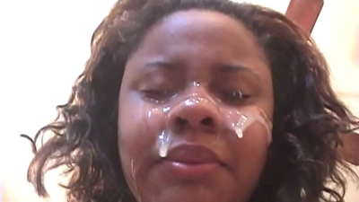 Чорная бразільянка атрымлівае сперму на твар пасля анальнага сэксу з вялікім членам